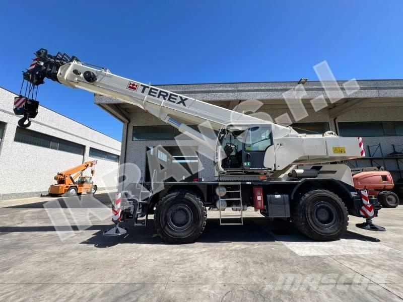 Terex Quadstar 1075L Ruwterrein kranen