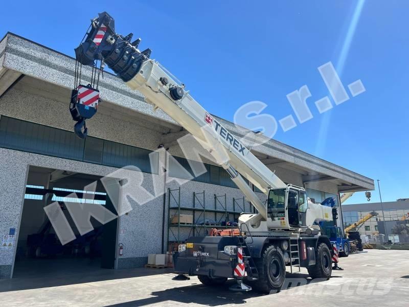 Terex Quadstar 1075L Ruwterrein kranen