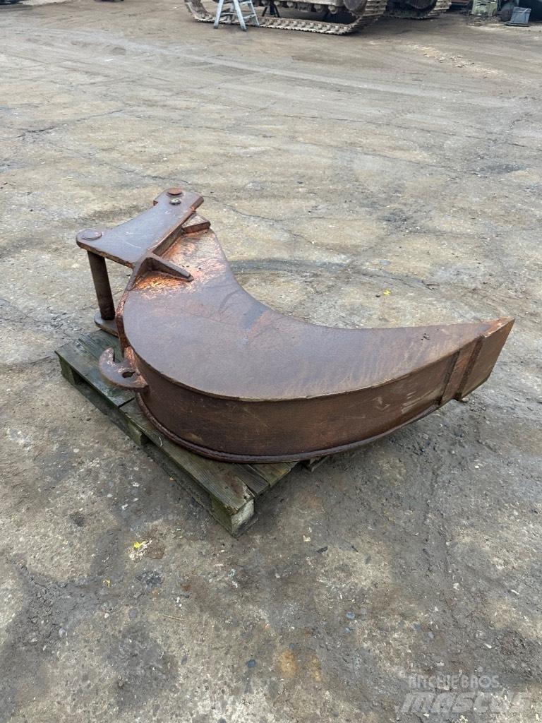  Andet S60 skovl Bakken