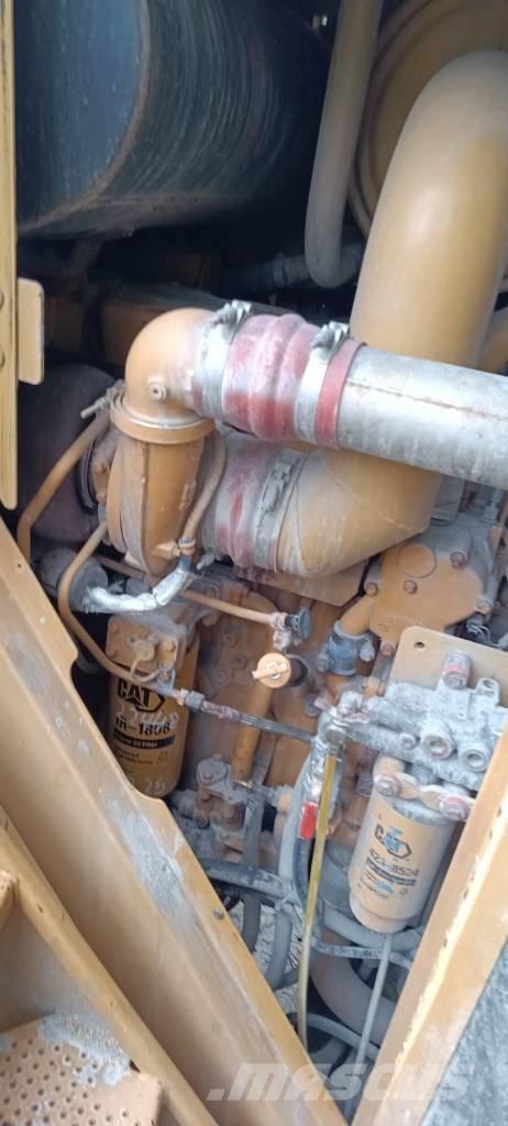 CAT 988H Wielladers