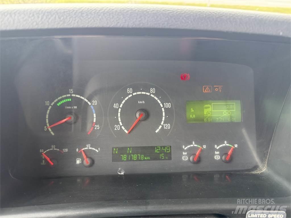 Scania R420 6X2 Vlakke laadvloer met kraan