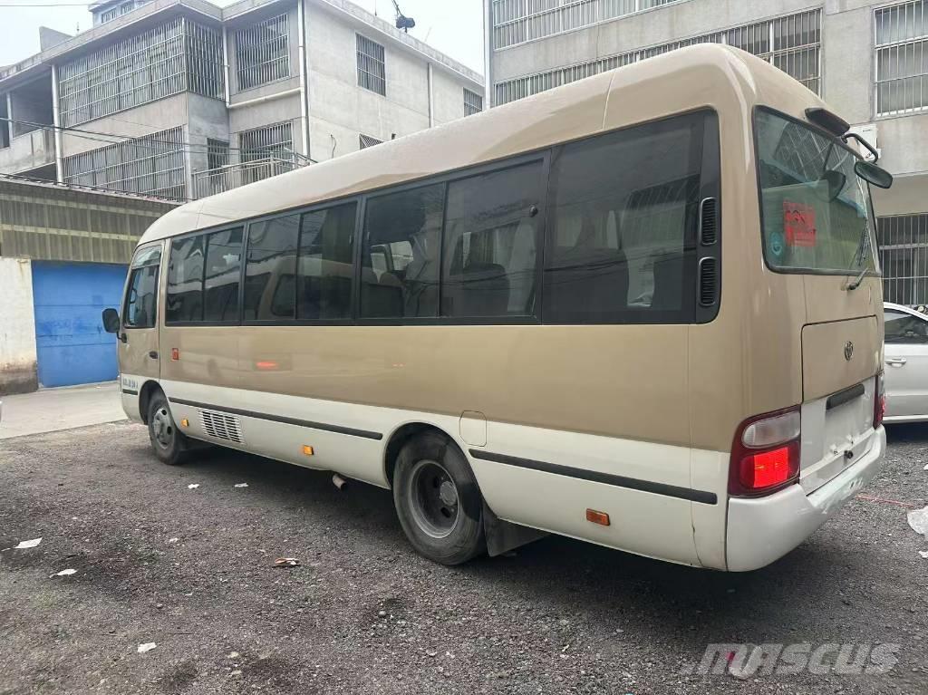 Toyota Coaster Intercitybussen