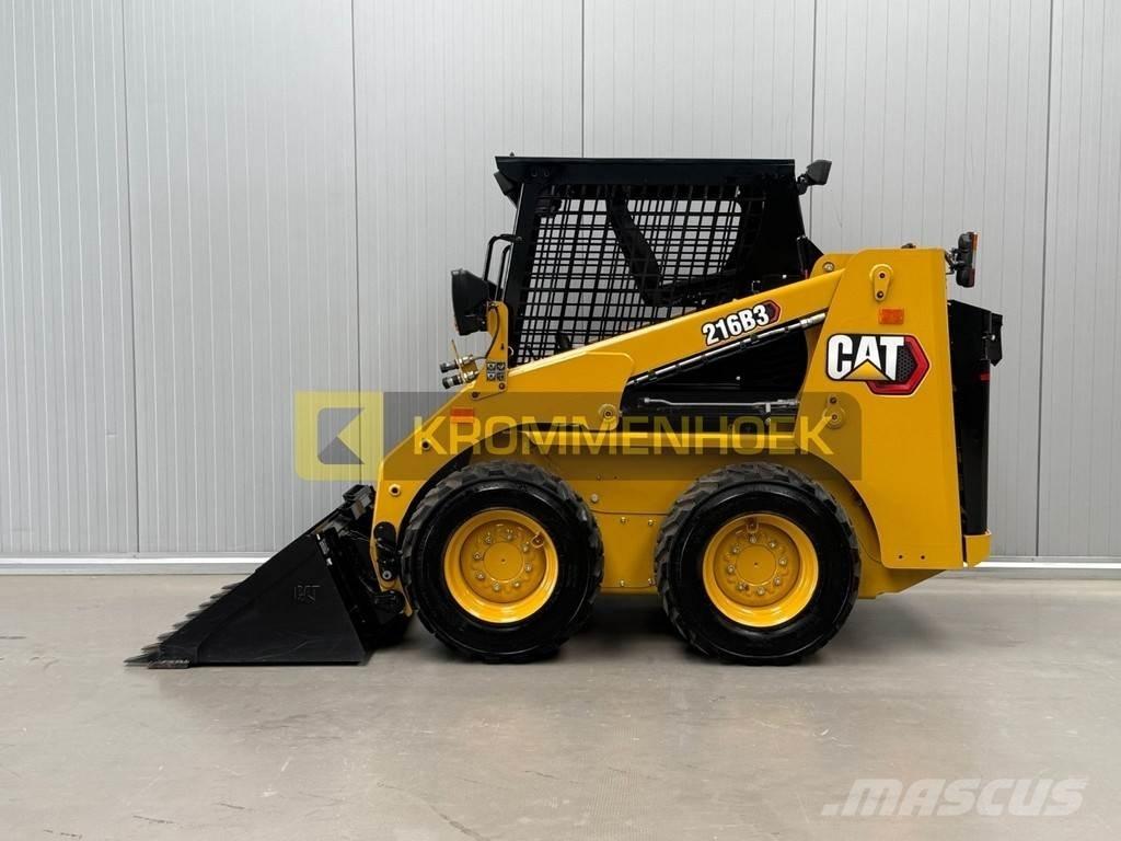 CAT 216 B3 Schrankladers