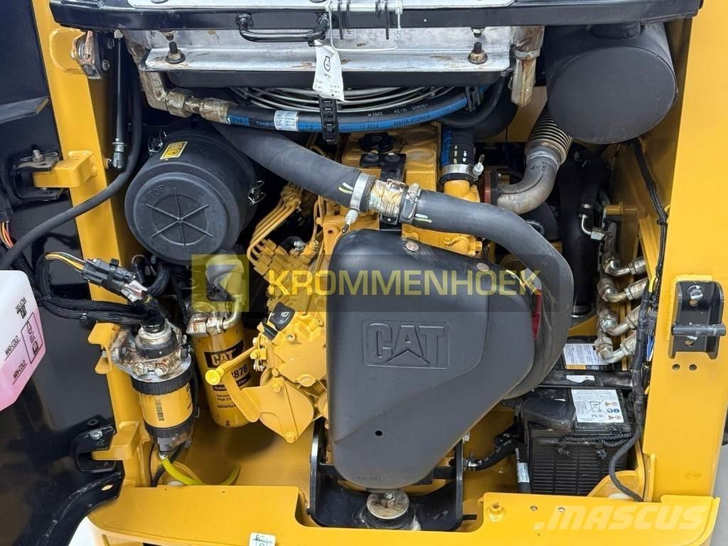 CAT 216 B3 Schrankladers