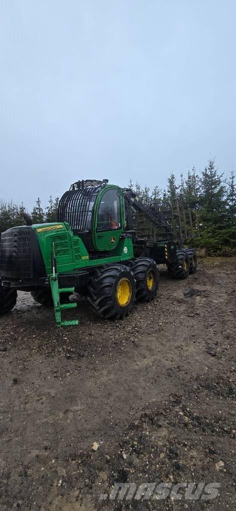 John Deere 1210 E Forwarders