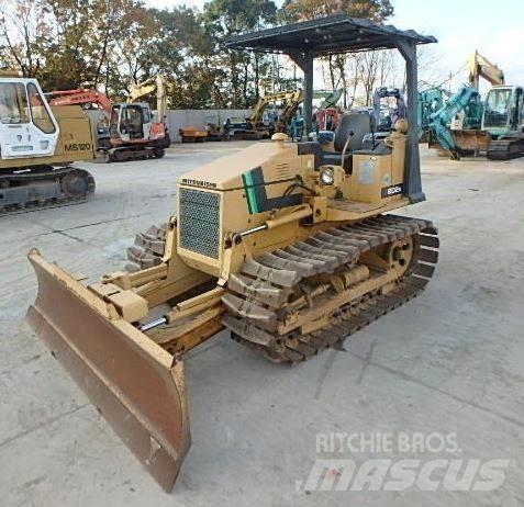 Mitsubishi BD2G Rupsdozers