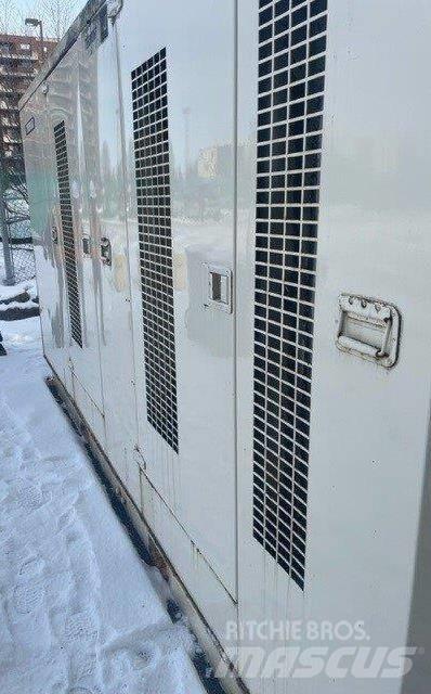 CAT XQ350, 600 Volt Diesel generatoren