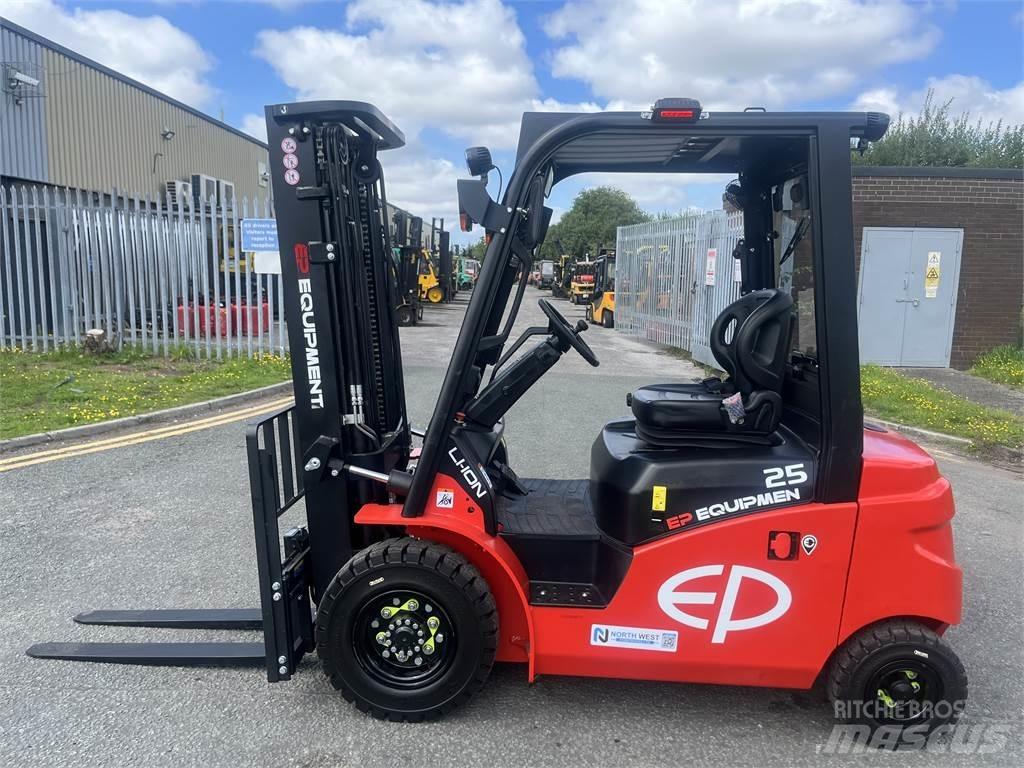  EFL253 Elektrische heftrucks