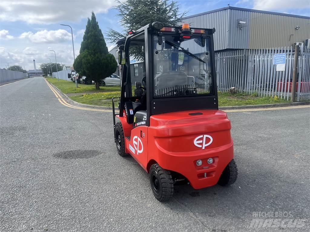  EFL253 Elektrische heftrucks