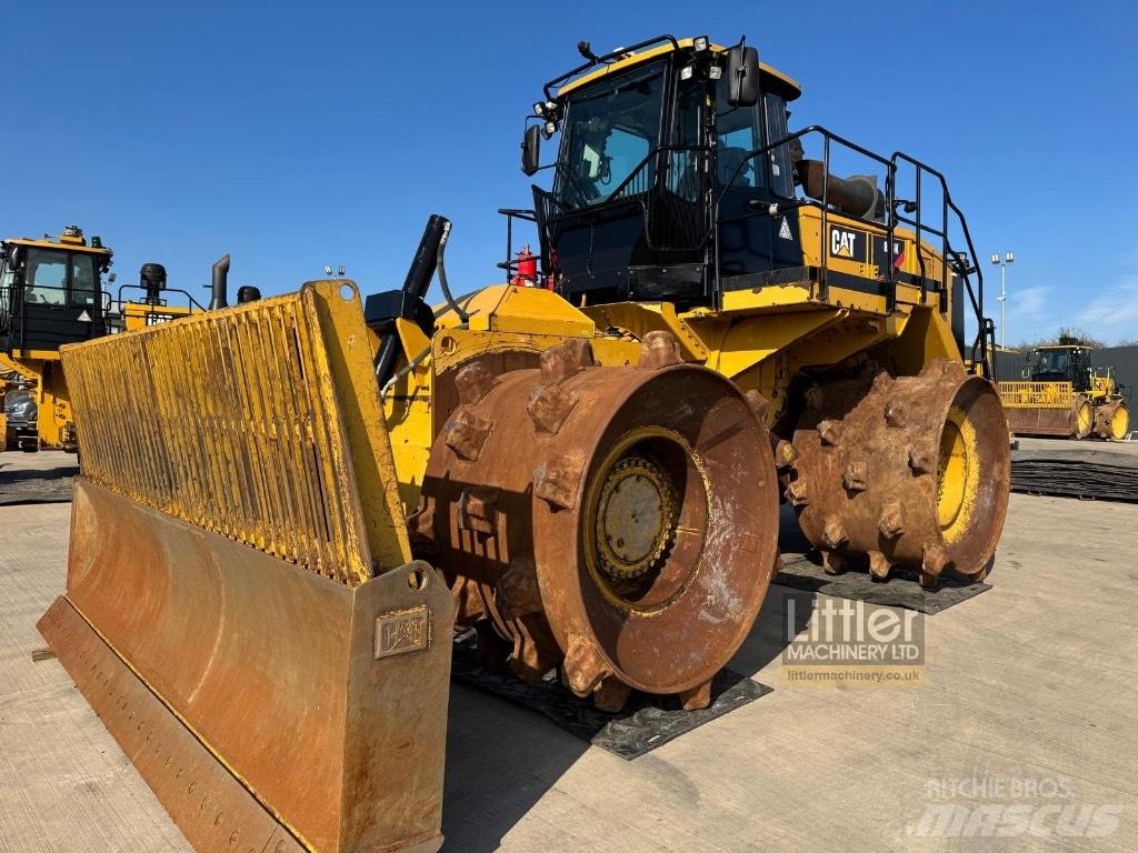 CAT 826K Afvalpersen