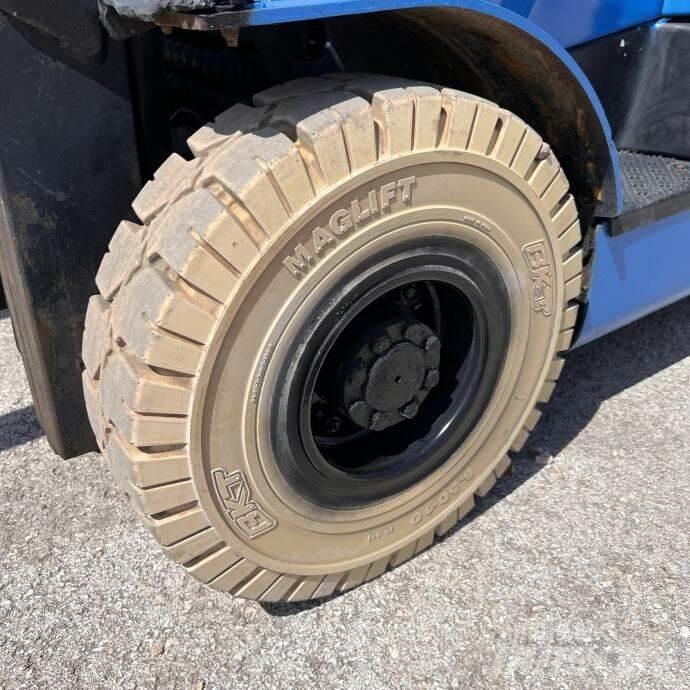Yale GDP25LX Diesel heftrucks