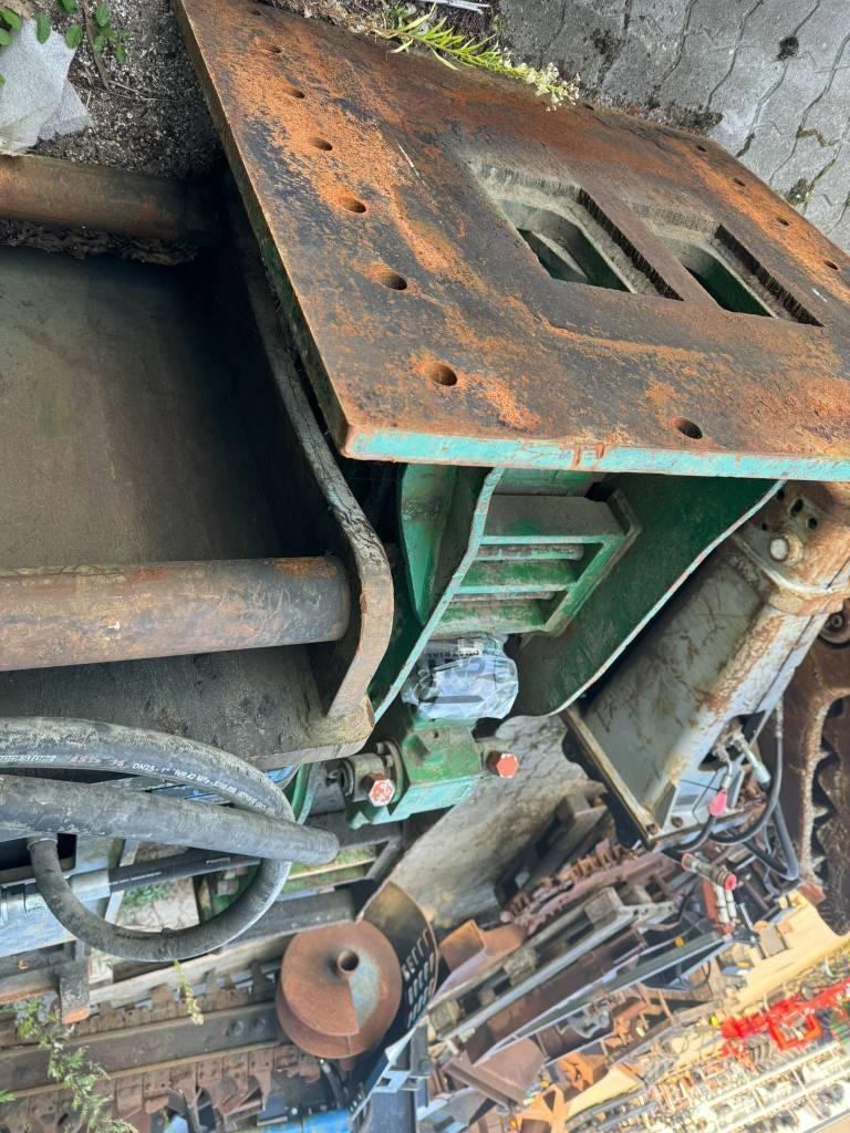 NPK E 213 Hamers en brekers