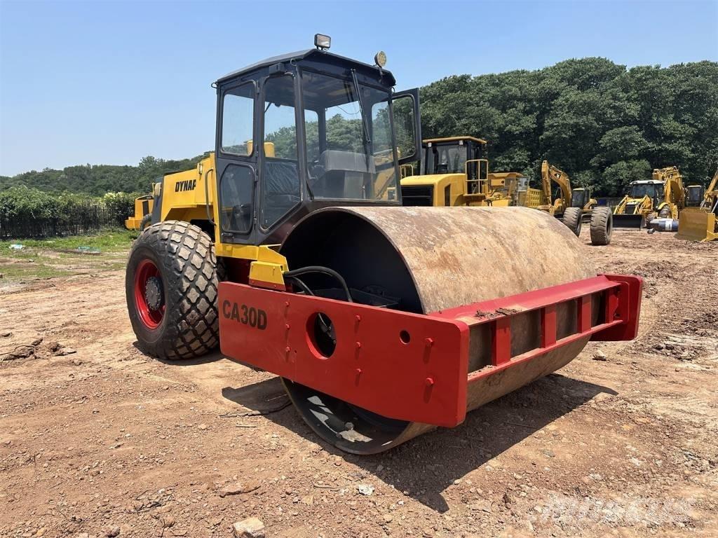Dynapac CA 30 D Trilrolwalsen