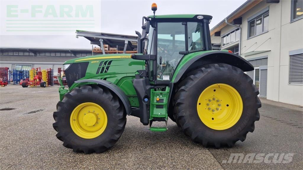 John Deere 6195M Tractoren