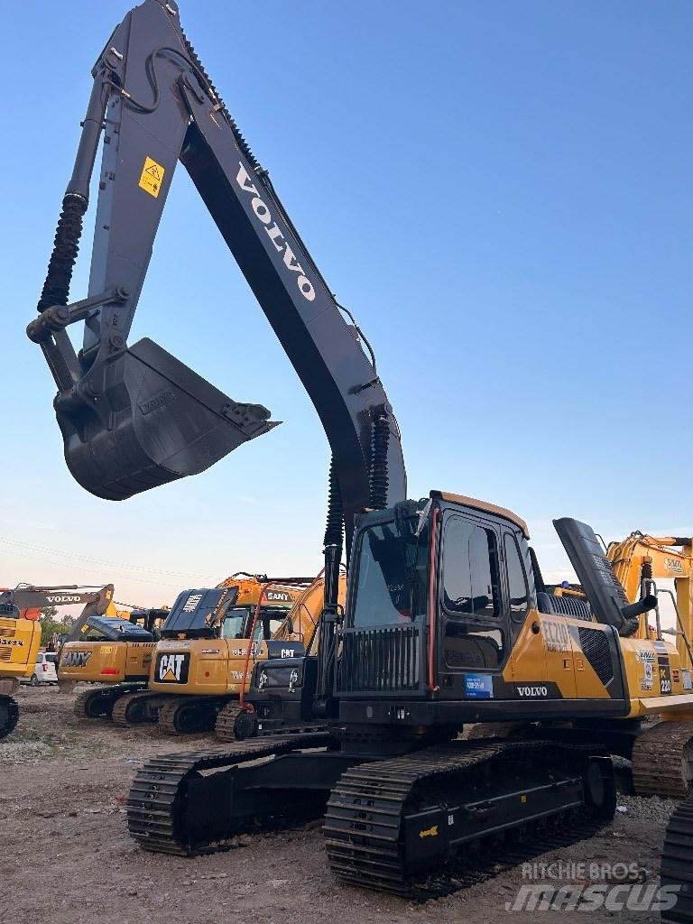 Volvo EC 210 Rupsgraafmachines
