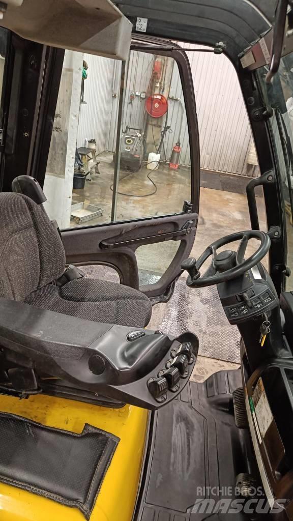 Yale GDP30VX Diesel heftrucks