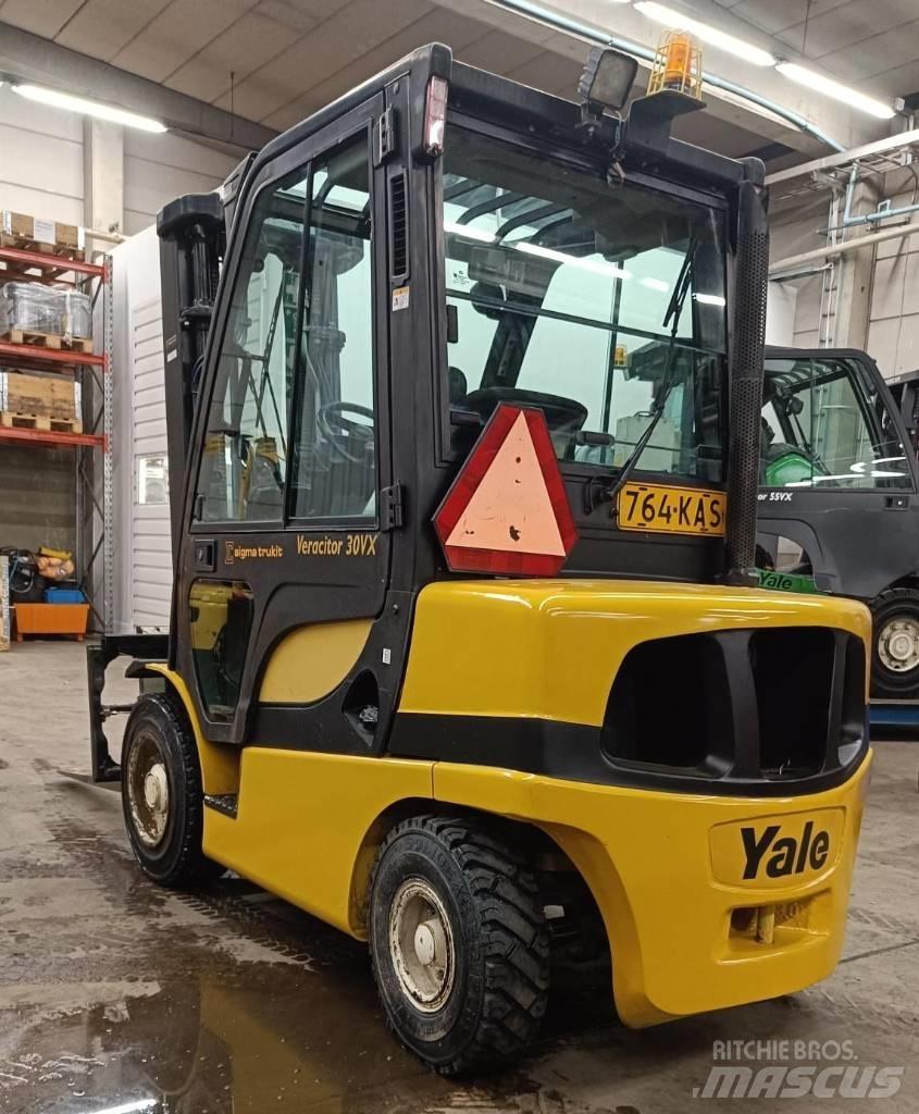 Yale GDP30VX Diesel heftrucks