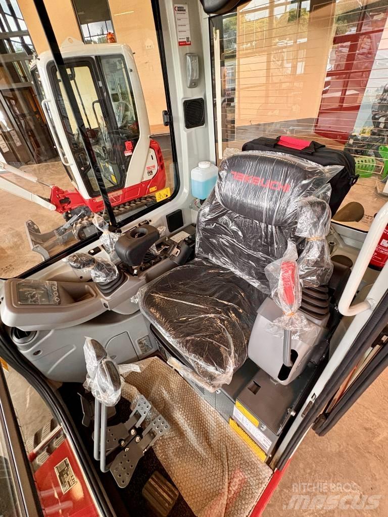 Takeuchi TB 225 Minigraafmachines < 7t