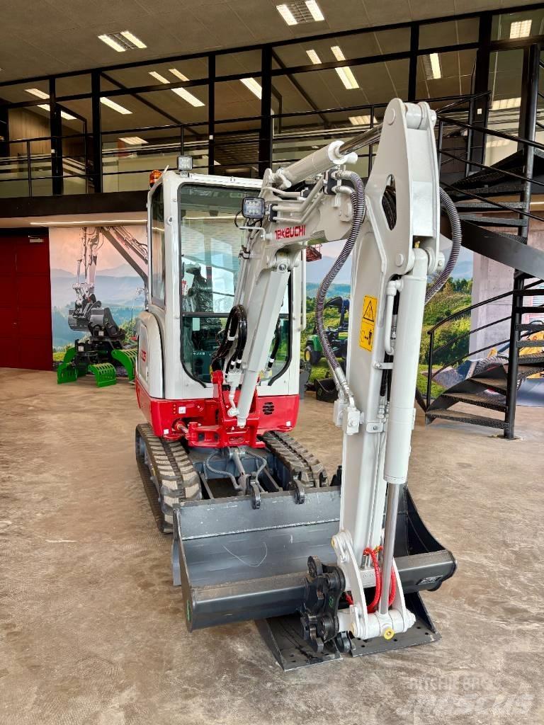 Takeuchi TB 225 Minigraafmachines < 7t