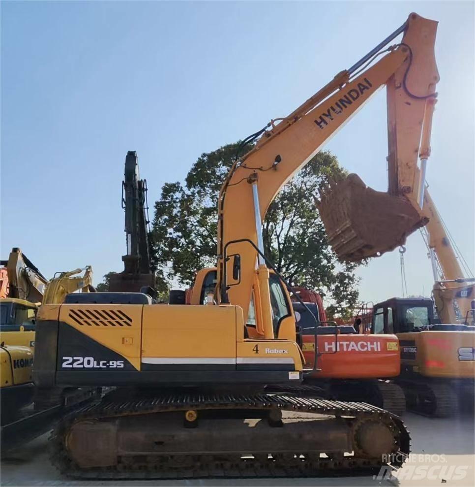 Hyundai R220LC-9S Rupsgraafmachines