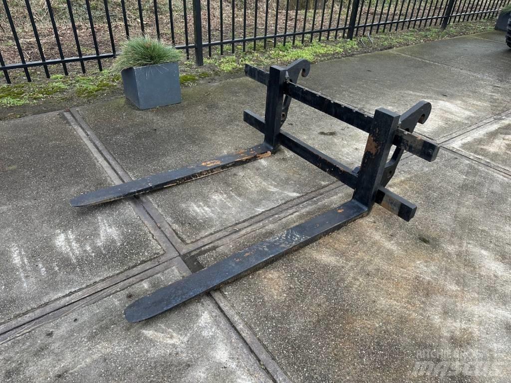 CAT 908 forks Vorken