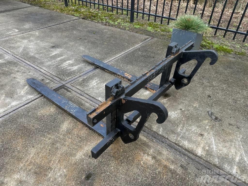 CAT 908 forks Vorken