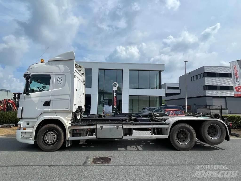 Scania R400 Vrachtwagen met containersysteem
