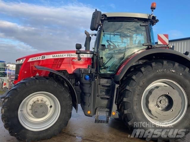 Massey Ferguson 8737 Tractoren