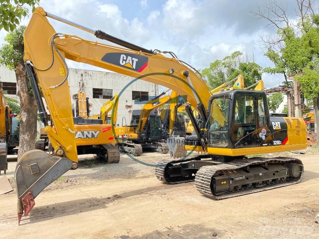 CAT 320 D 2 Midigraafmachines 7t - 12t