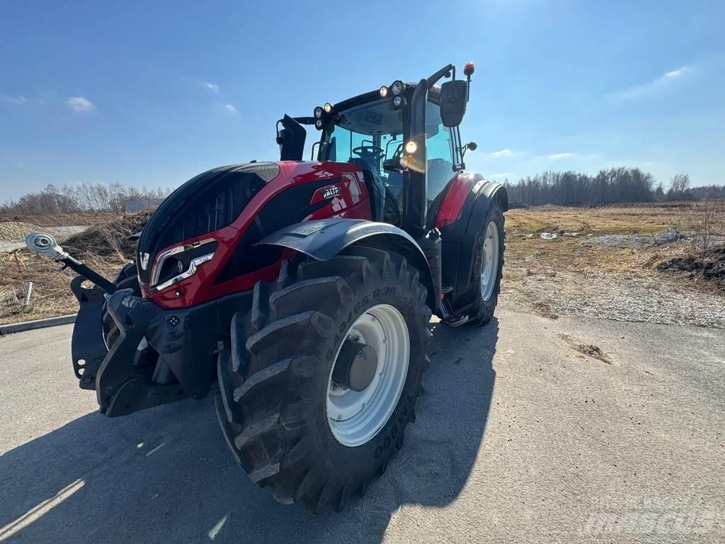 Valtra T255V Tractoren