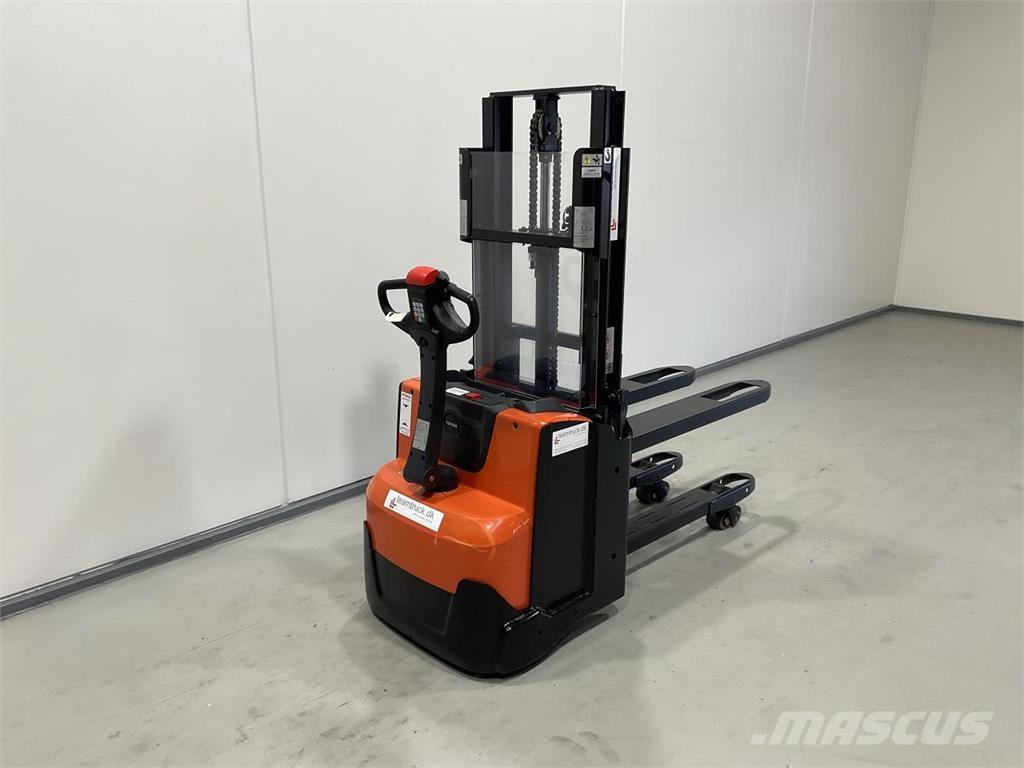 Toyota SWE200D Zelfrijdende stapelaars