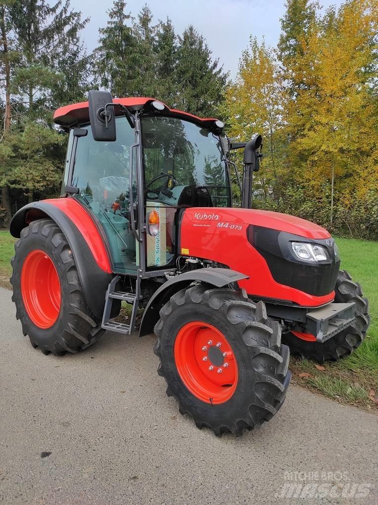 Kubota M4073 Tractoren