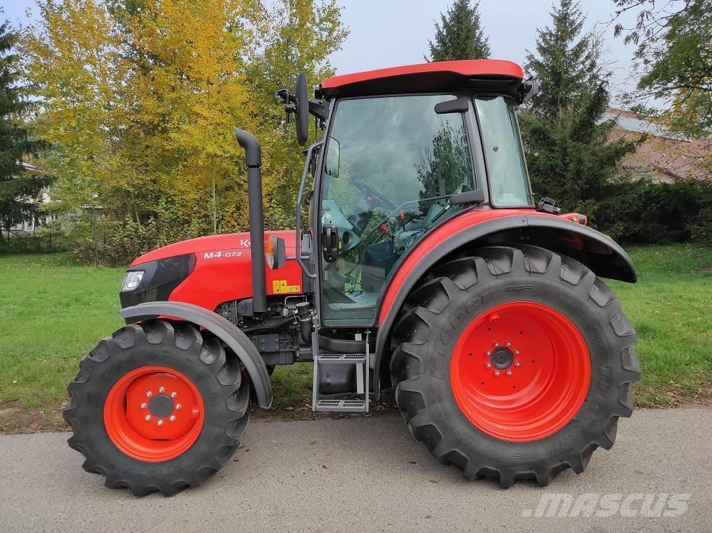 Kubota M4073 Tractoren