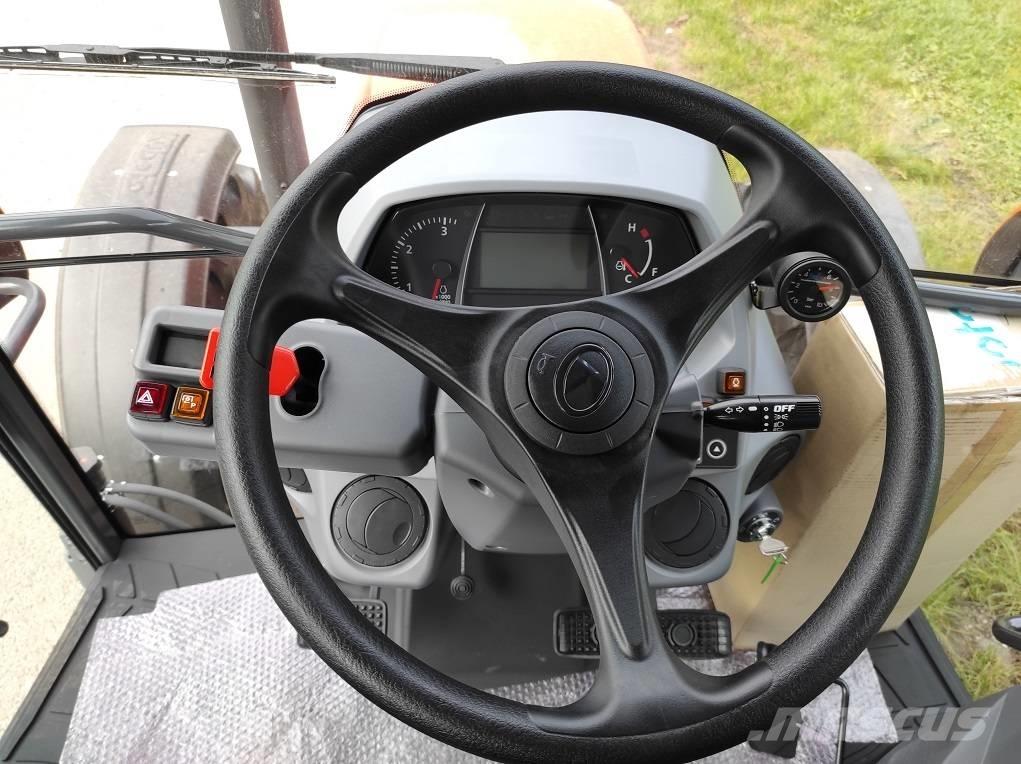 Kubota M4073 Tractoren