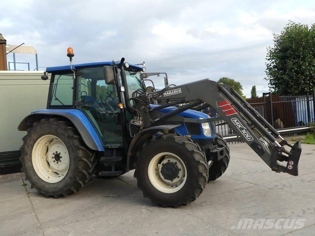 New Holland T5060 Tractoren
