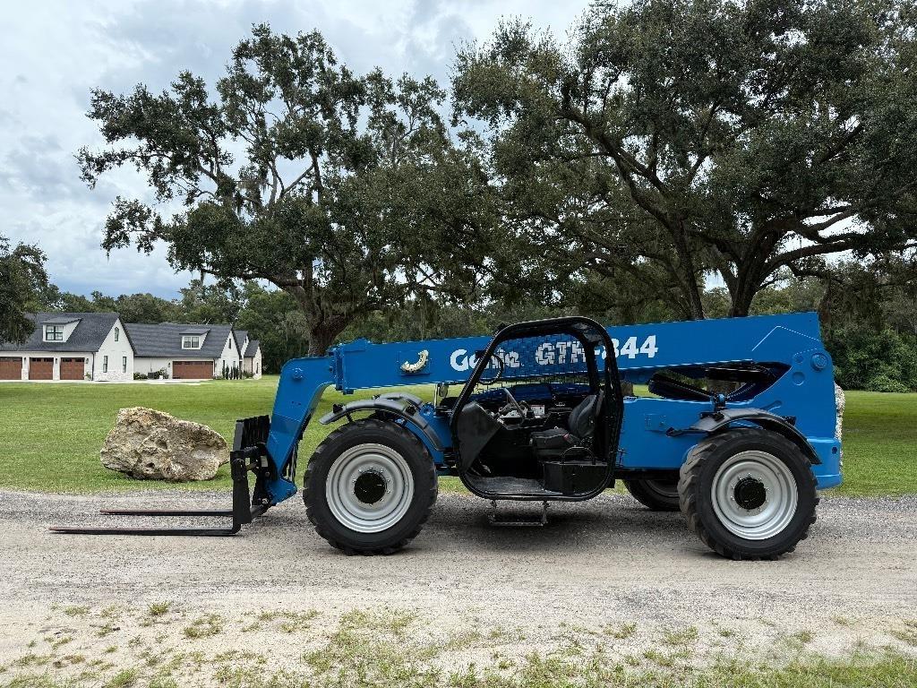Genie GTH 844 Verreikers