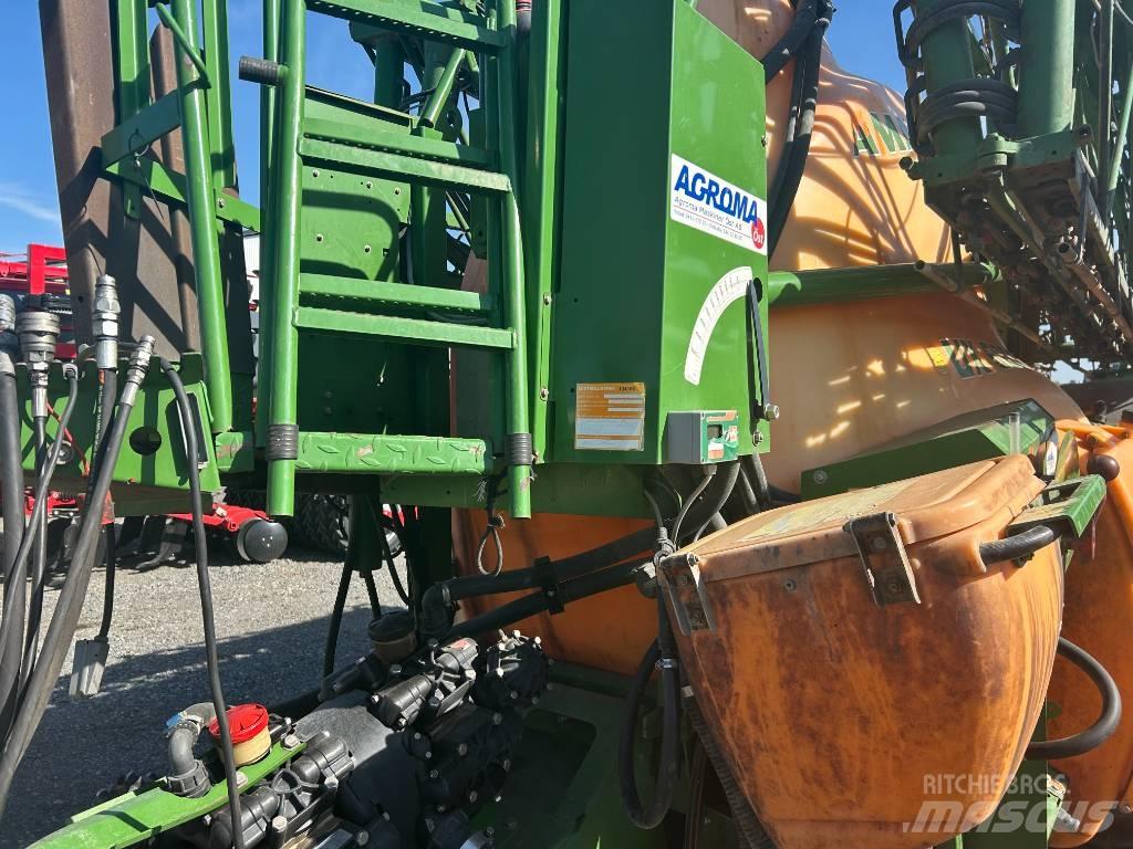 Amazone UX 5200 Getrokken spuitmachines