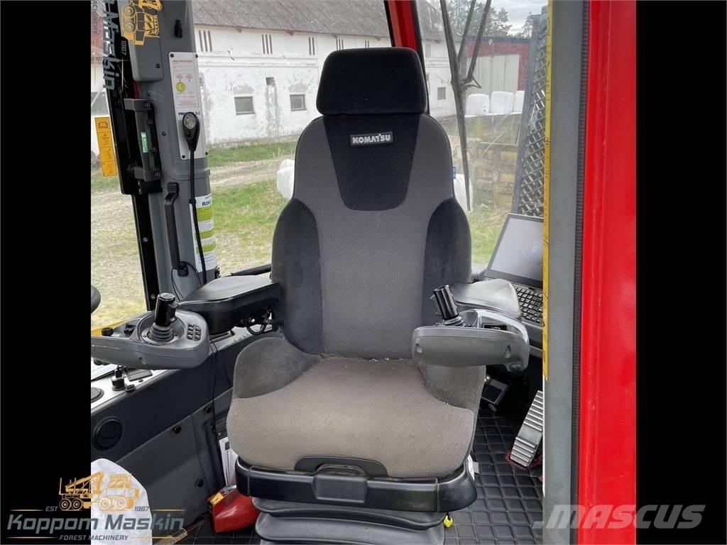 Komatsu 895 Forwarders