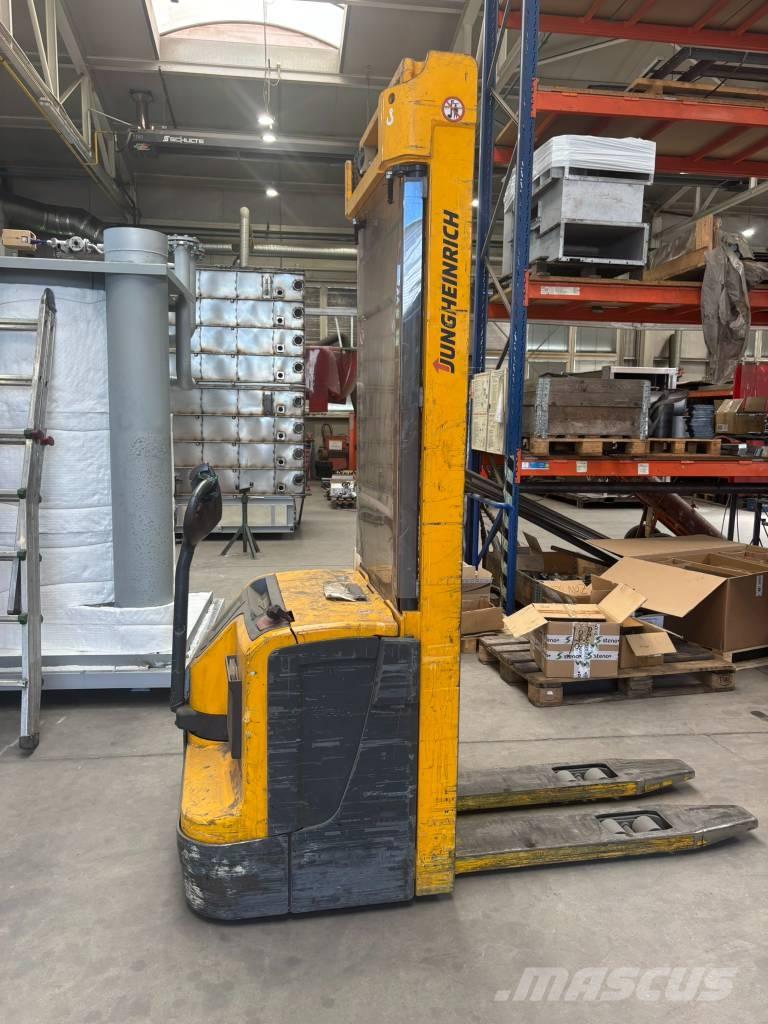 Jungheinrich EJC220 Stapelaar meeloop