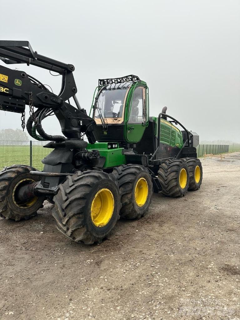 John Deere 1270 G Harvesters