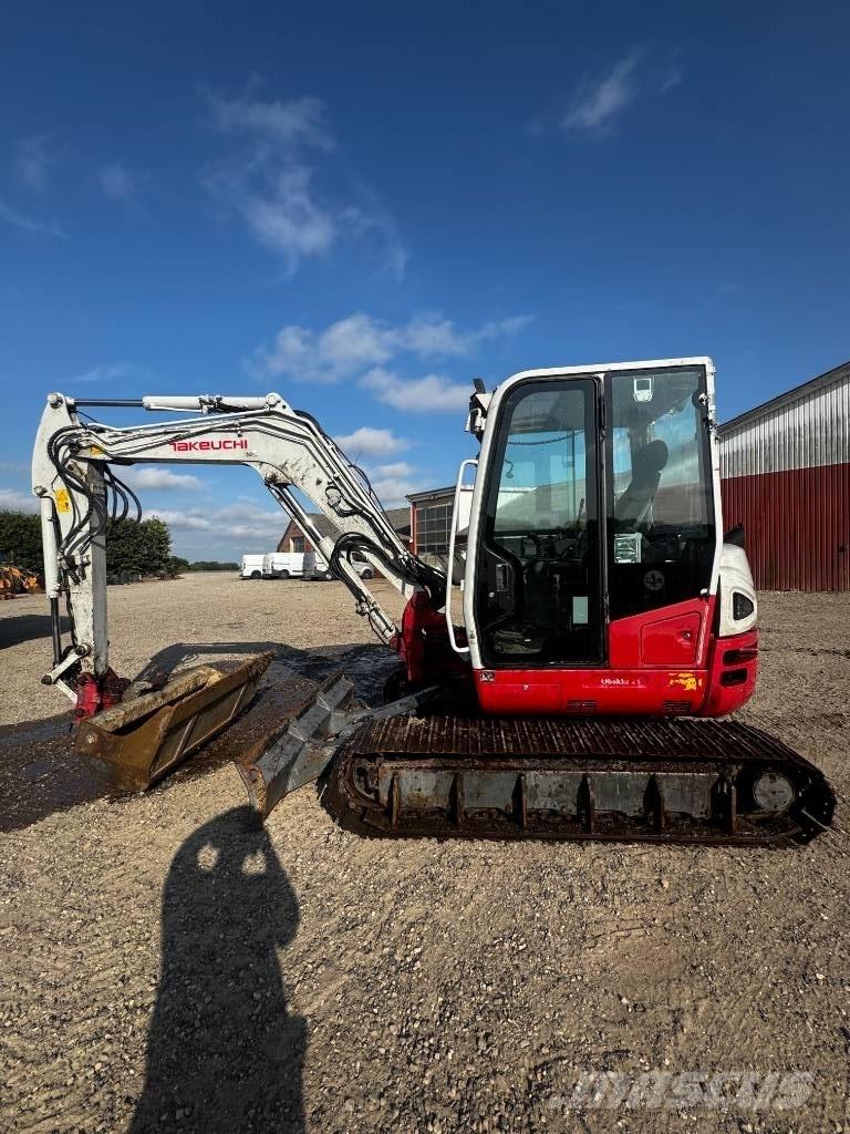 Takeuchi TB 260 Rupsgraafmachines