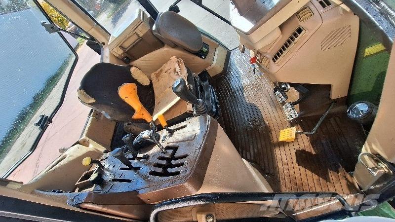 John Deere 6310 Tractoren