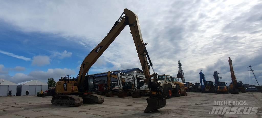 CAT 330 FLN Graafmachines Long Reach