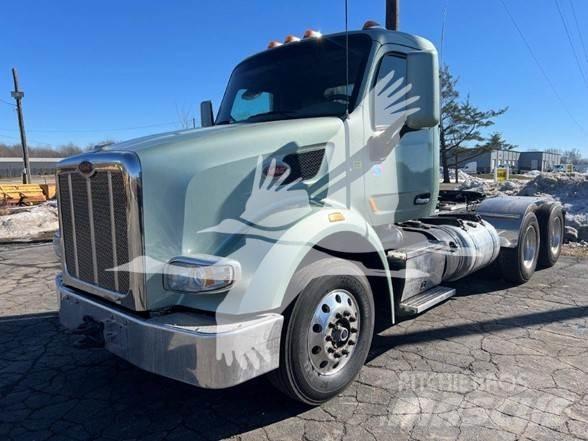 Peterbilt 567 Trekkers