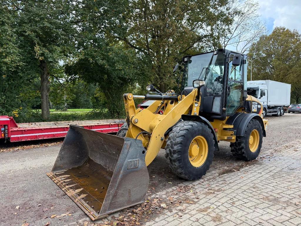 CAT 908H Wielladers
