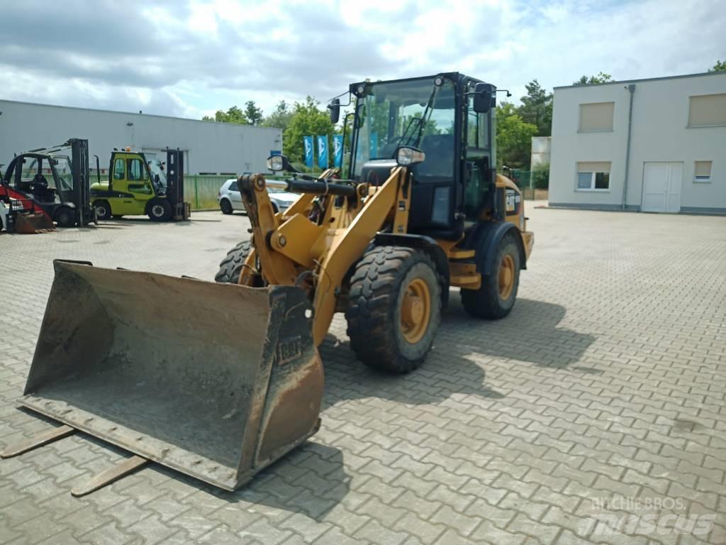 CAT 907 M Wielladers