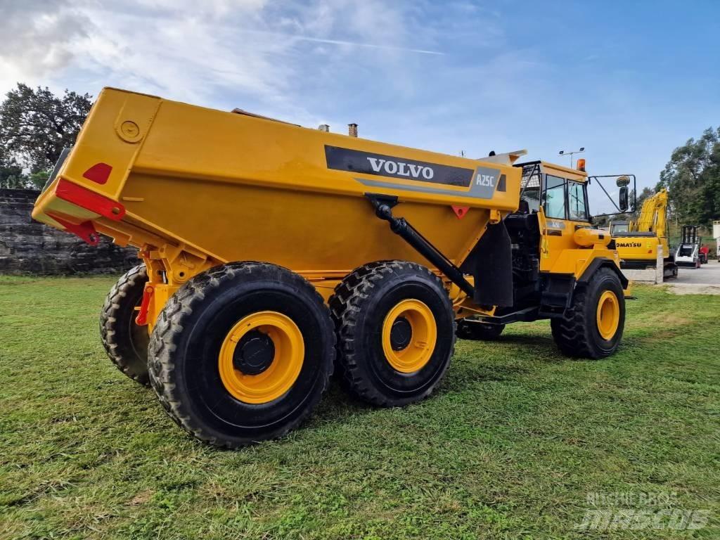 Volvo A 25 C Knik dumptrucks