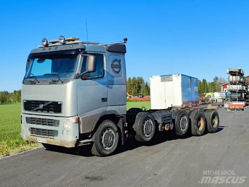 Volvo FH 12 Chassis met cabine