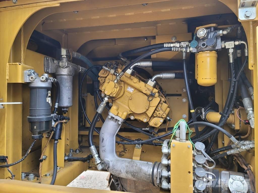 CAT 330FL Rupsgraafmachines