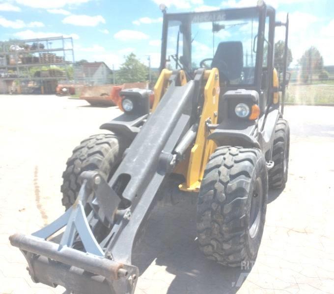 Mecalac AX 1000 Wielladers